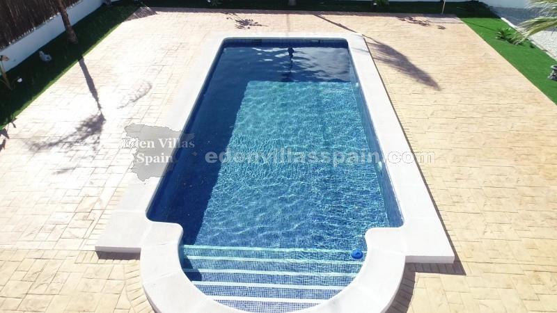 Villa met zwembad
