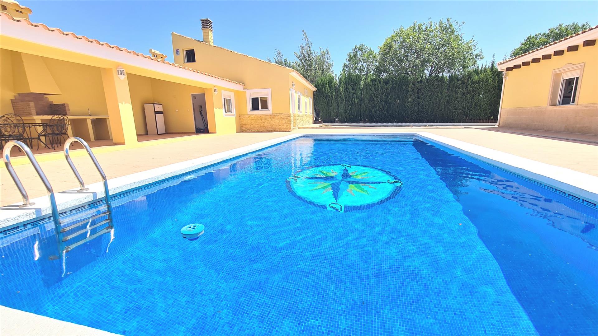 Amazing country house with guest house in costa blanca
