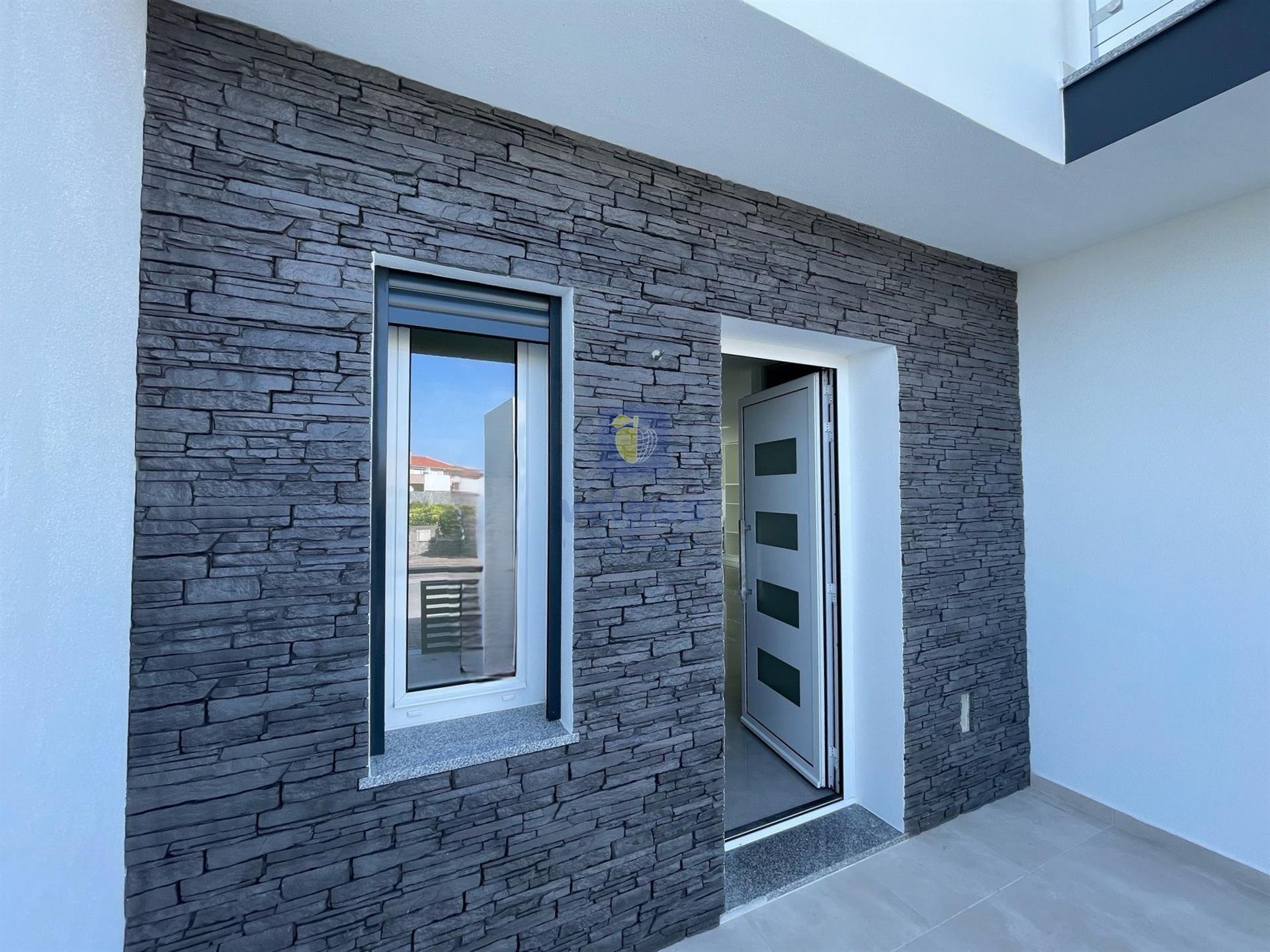 4 Bedroom Modern House with garden and pool - New Construction - Seixal - Lourinhã