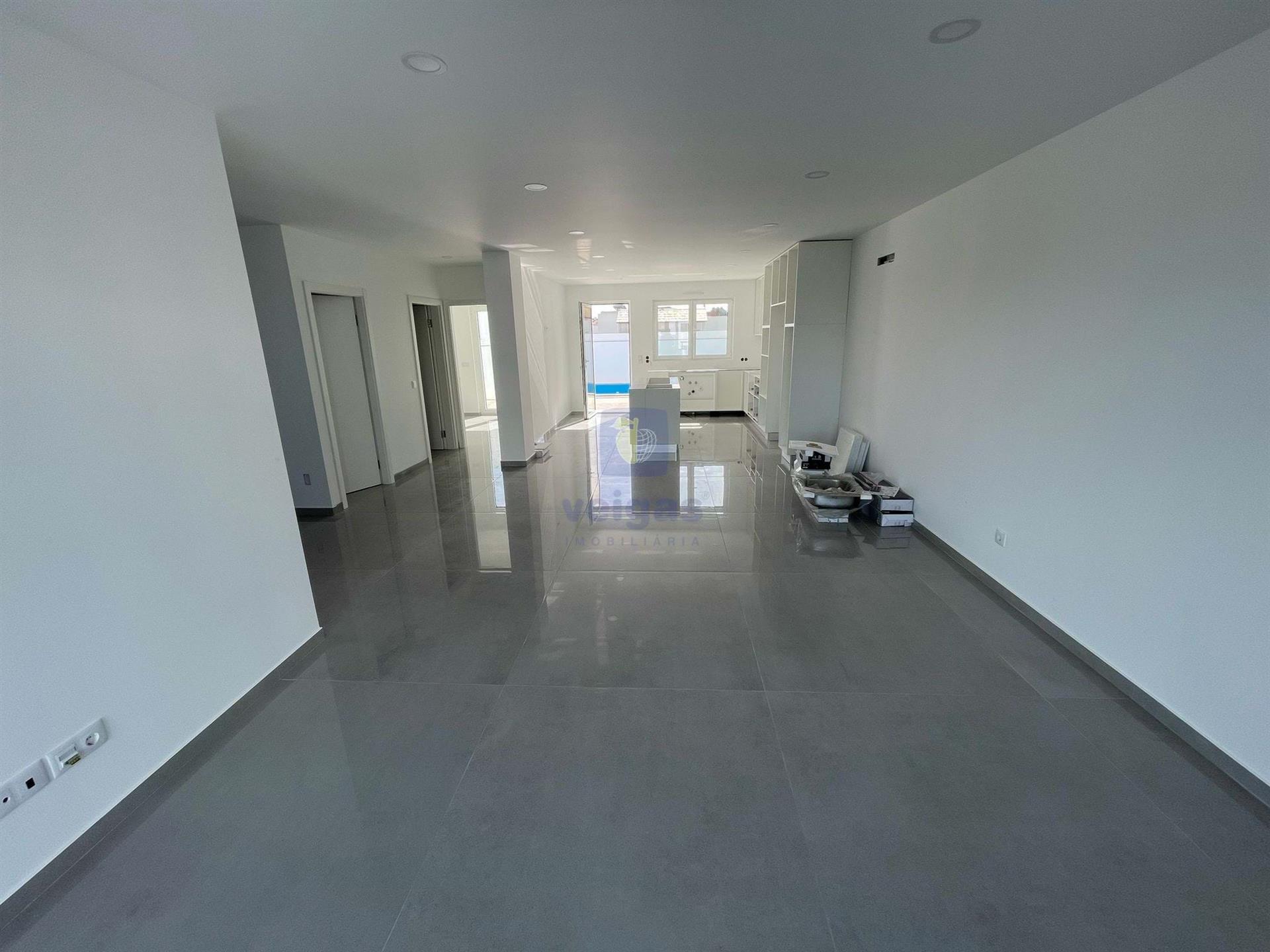 4 Bedroom Modern House with garden and pool - New Construction - Seixal - Lourinhã
