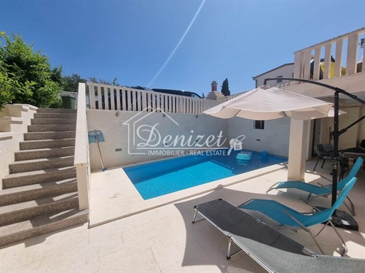 The island of Čiovo, Duplex apartment with a spacious garden and swimming pool for sale