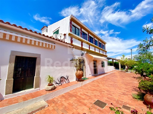 Villa with 4 bedrooms, sea view and swimming pool with 60 m2