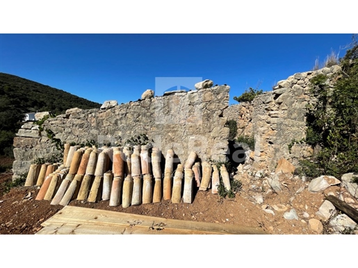 Ruina te koop In Goldra Algarve
