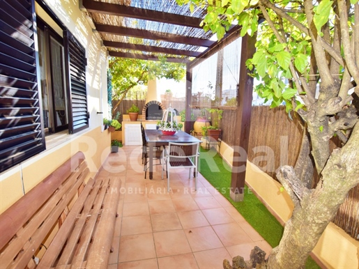 Detached 5 bedroom villa in the Center of the City of Loulé.