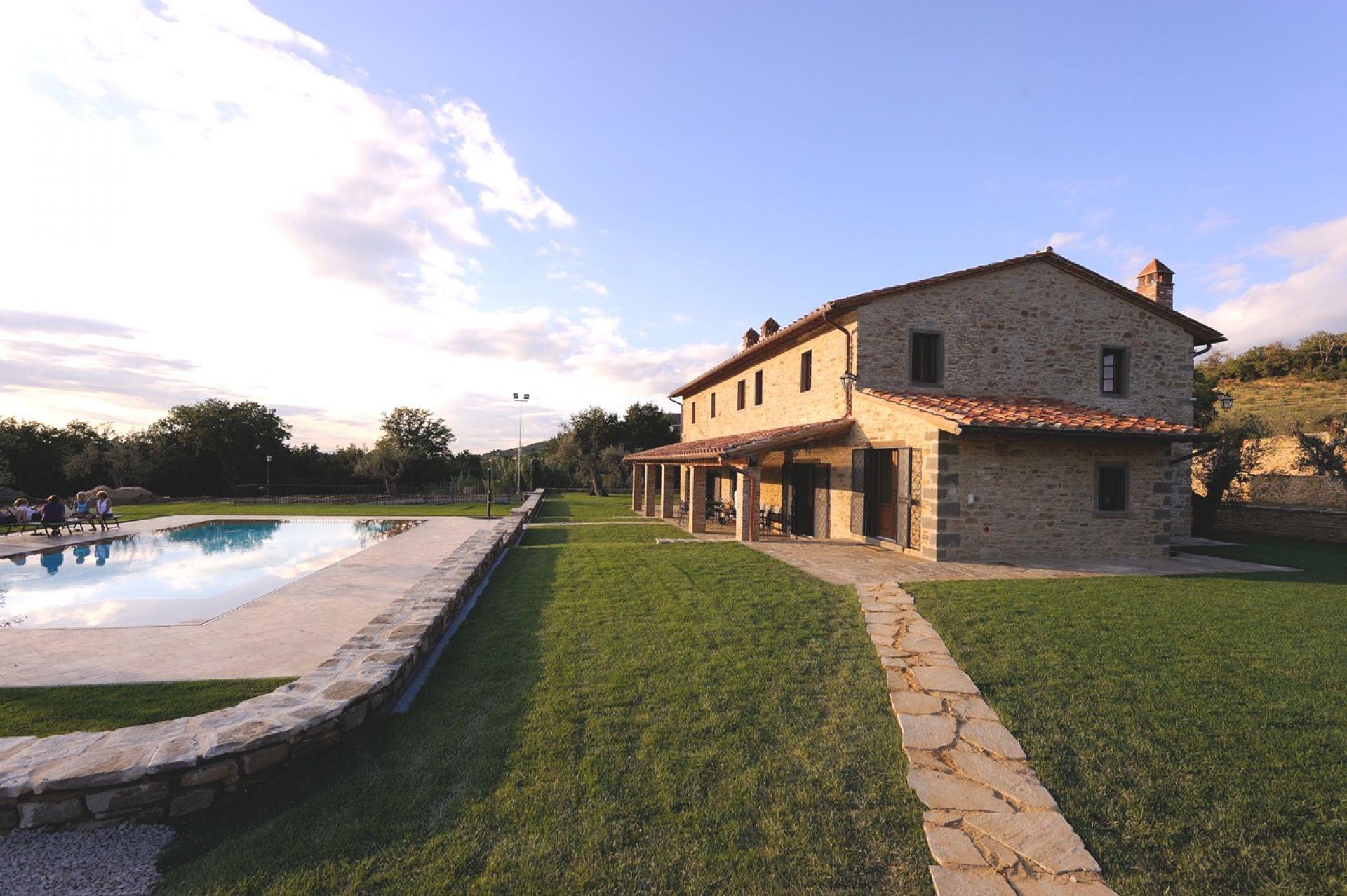 Purchase: House (06069)