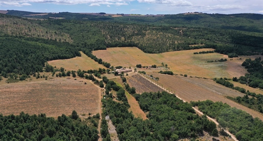An incredible property on 107 hectares