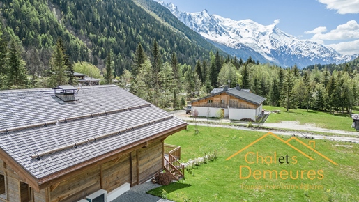 Chalet at the foot of the Grands Montets