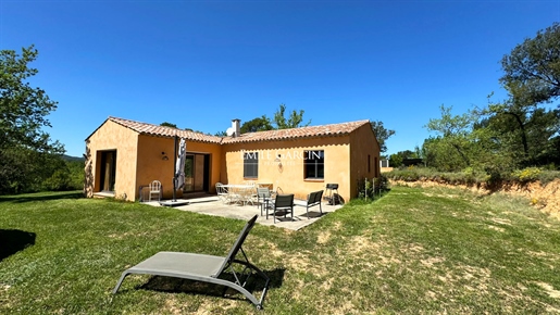 Equestrian centre with house for sale 10 minutes from Aix-en-Provence
