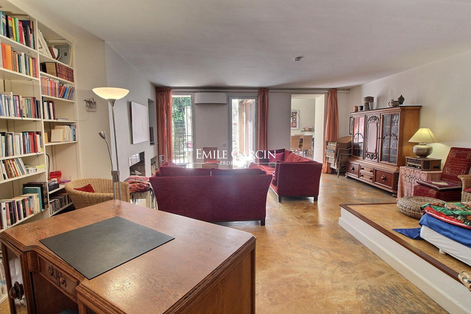 For sale - Apartment with garden - Aix-en-Provence - Historic centre