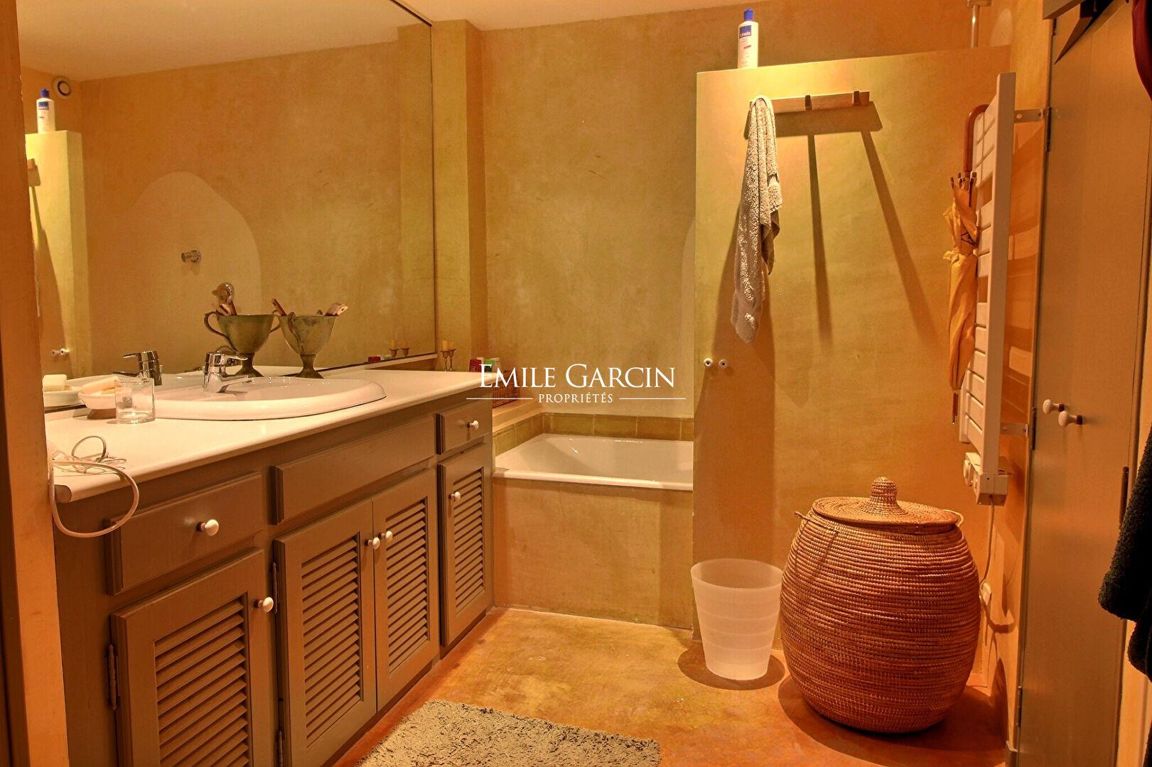 For sale - Apartment with garden - Aix-en-Provence - Historic centre