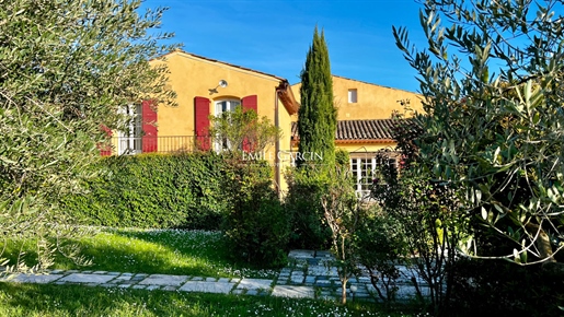 Sud Luberon - Très belle maison à vendre au sein d'un Domaine Provençal
