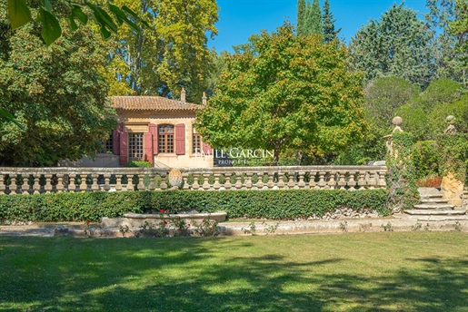 Delightful 18th century property in the centre of Aix-en-Provence