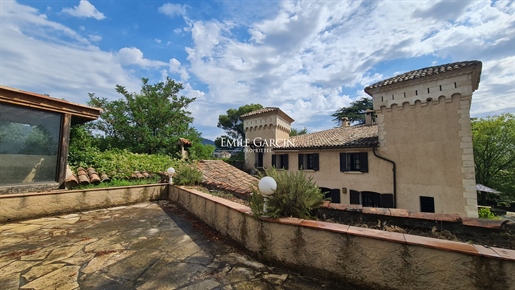 Château à vendre en Haute Provence