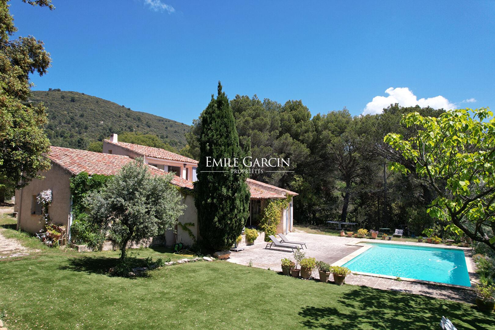 For sale - Lourmarin - House with stunning views