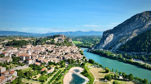 Private mansion for sale in Sisteron in Haute Provence