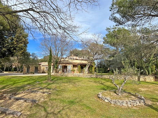 Maison à la campagne - Pays d'Aix -en-Provence