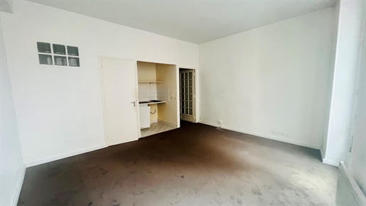 Large studio on Blainville Street - Pantheon / Henri IV sector