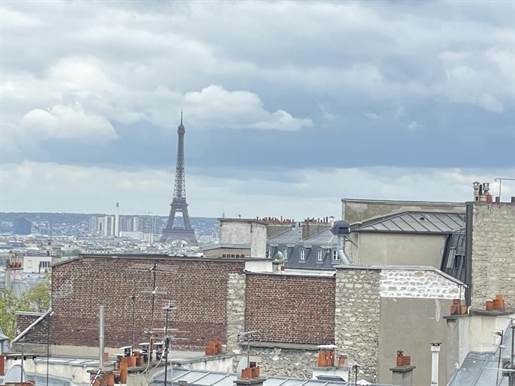 Passage Lepic - grand 2P rénové au calme - vue Tour Eiffel