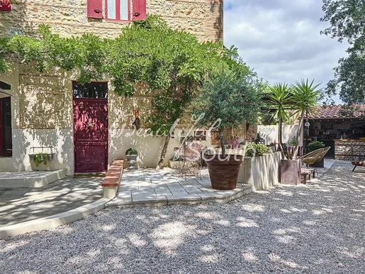 Character Stone House With Garden, Thuir