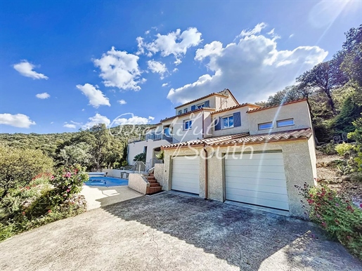 Superb Villa With Pool And Views, Ceret