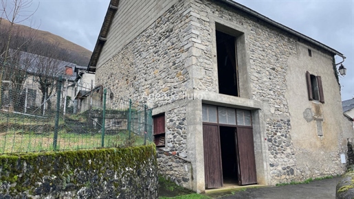 Vallée d'aspe - Scheune soll komplett renoviert werden -