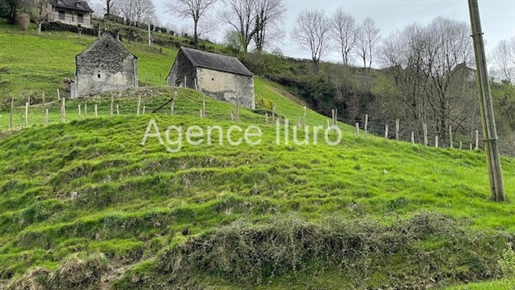 Aspe Valley - For sale two barns with agricultural land -