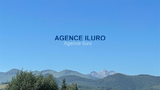 Close to Immediate Oloron - Prestigious property on land of 7300 m² with Pyrenees view -