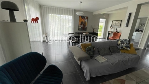 Oloron - In a sought-after area, very beautiful contemporary villa T5 of all comfort - quiet and cl