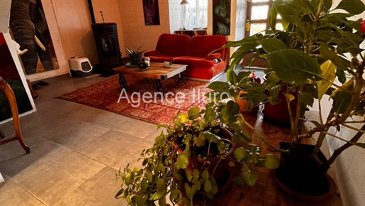 Oloron - Townhouse in quiet area with garden -