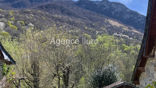 Aspe Valley - I fullstendig rolig, storslått steinhus med utsikt over fjellene -