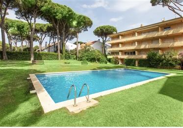 Pals, Well-kept Apartment, fully furnished, located in the complex Porta del Golf