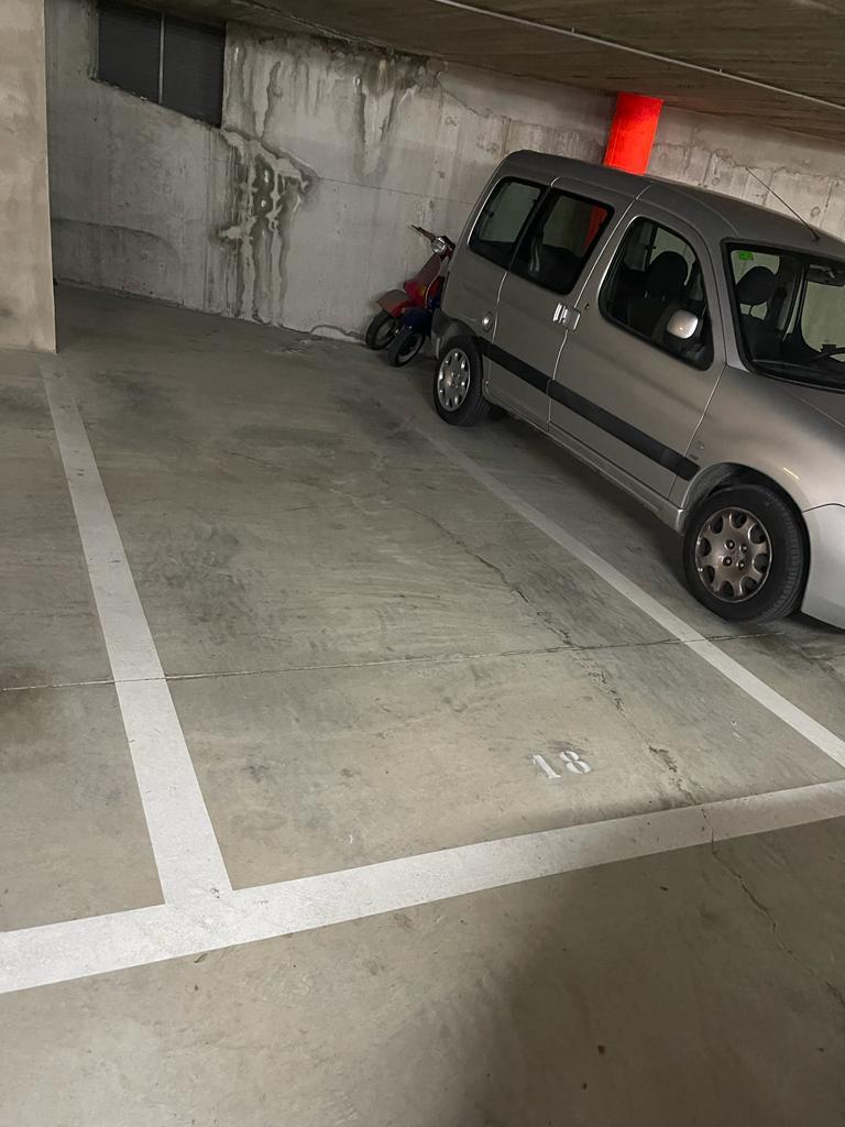 Plaza de Parking Nº 18 en Begur