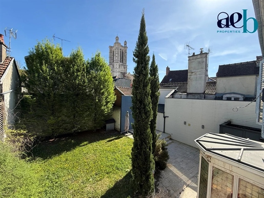 Familiehuis met Tuin - Saint-Lazare de Cathédrale (Troyes)