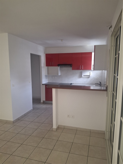 T3-as lakás Bourg de St François-ban medencével