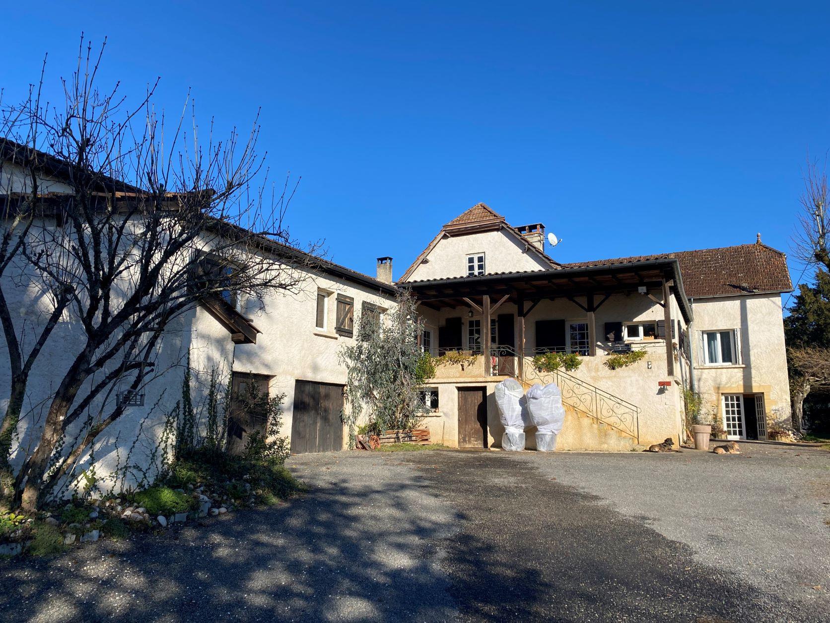 Equestrian property on more than 18 ha 20 minutes from Sarlat