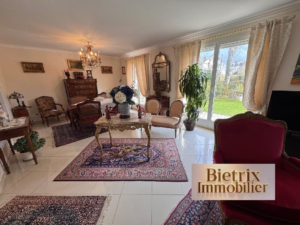 Compra: Vivenda (95290)