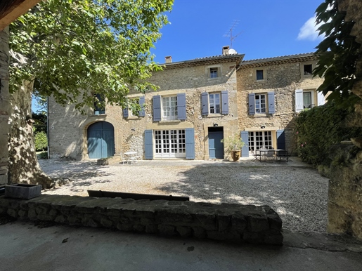 À Vendre : Charmant Mas Vigneron en Campagne Proche Orange