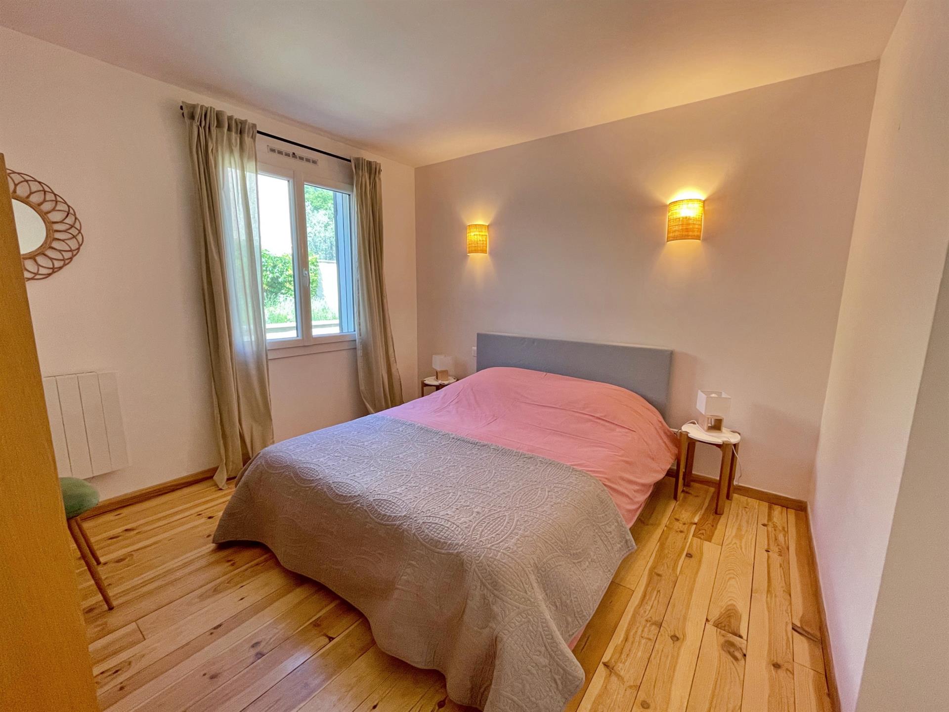Mirabel-Aux-Baronnies, Single-story villa with swimming pool and open view