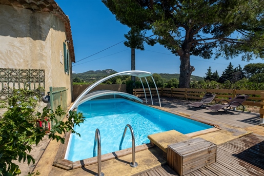 Charmant Mas Vigneron Restauré avec Piscine et Jardin Arboré