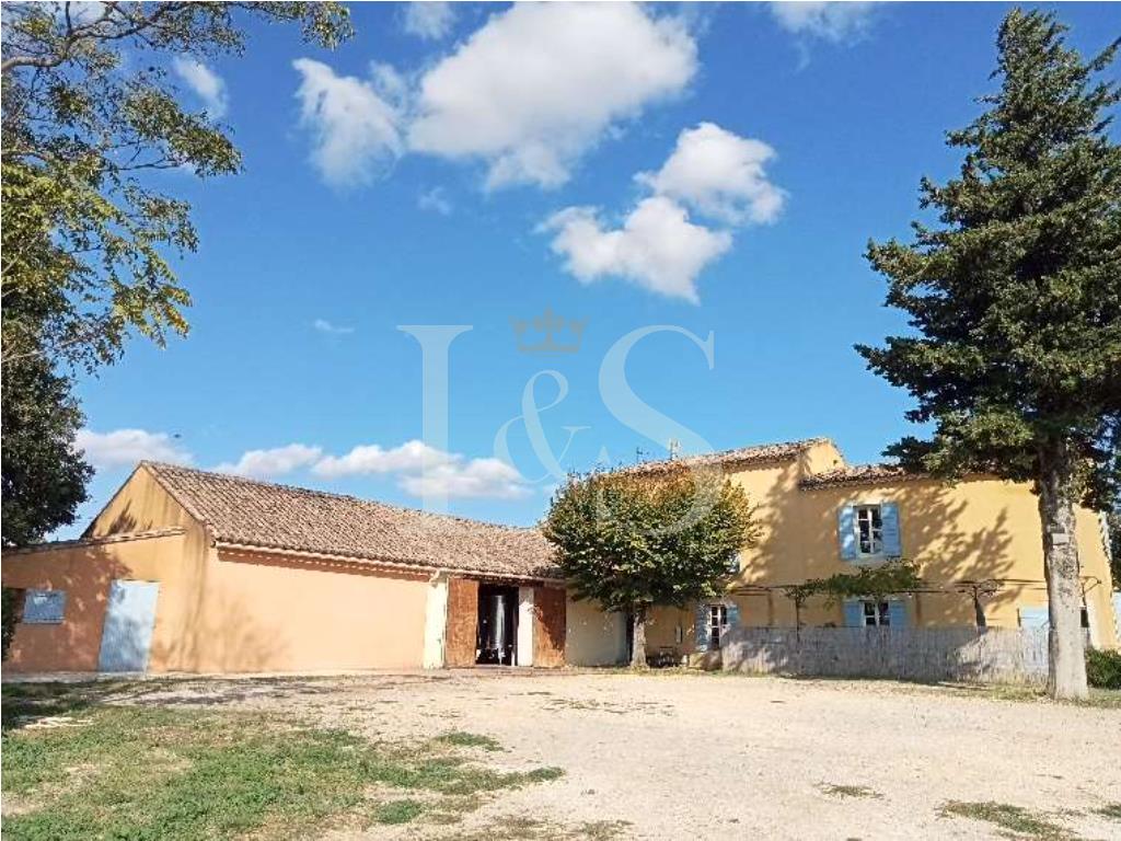 Estate in Cru of the Rhône Valley