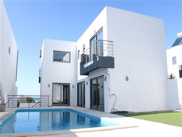 5_Bedroom Villa With Swimming Pool And Sea View