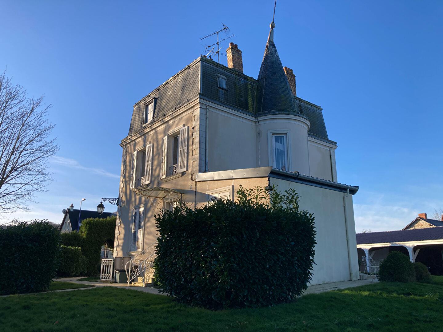 Residence in Pré en Pail