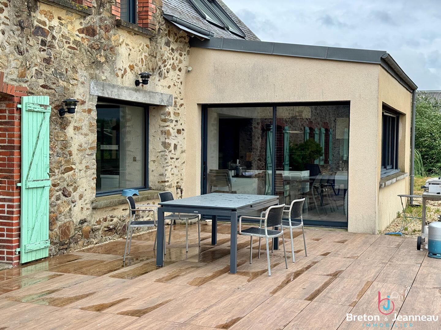 Property on 1 ha 06 in Nuillé sur Vicoin