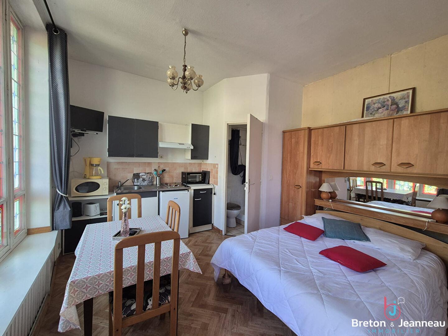 Building with 12 apartments in Bagnoles de l'Orne