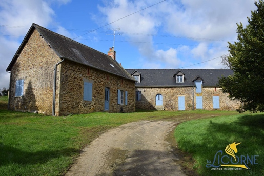 Bauernhaus auf 10 ha 19 in der Nähe von Ernée