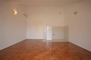 Zakup: Mieszkanie (85430)