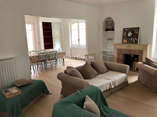 Large house for sale in Anduze