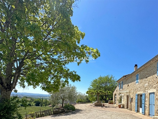 House with panoramic views for sale in the Drôme Provençale