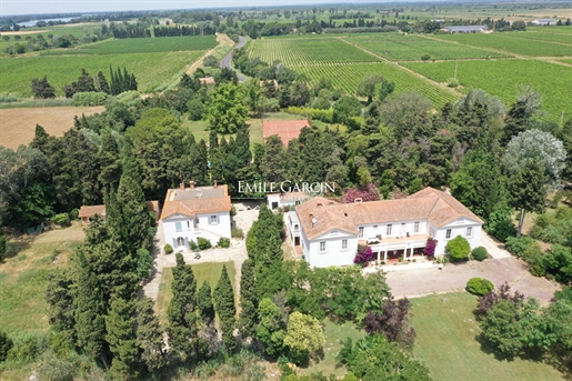 Magnificent property with designer house for sale in the Camargue Regional Park