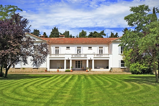 Magnifique propriété avec maison d'architecte à vendre en Camargue